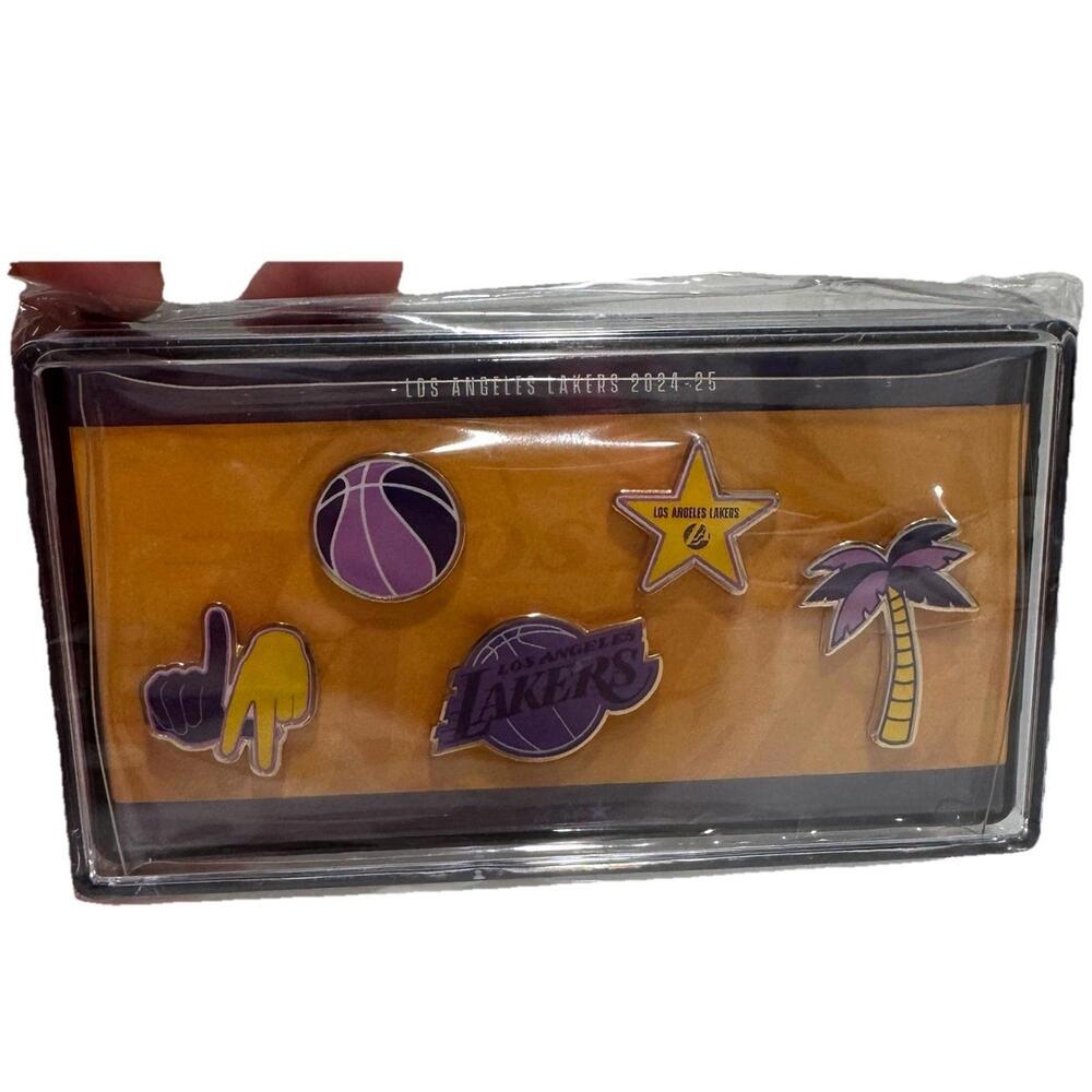 Pin Badge Lakers Nba Novelty 2024-2025 Los Angeles Lakers Purple Yellow‎